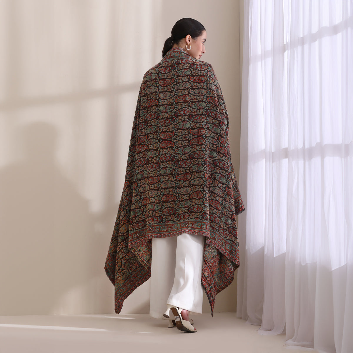 Nagma Woven Allover Jamawar Black-Multi
