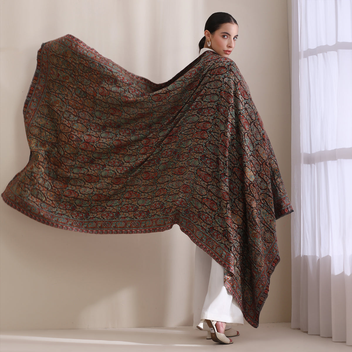 Nagma Woven Allover Jamawar Black-Multi