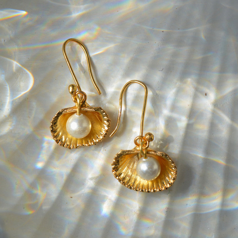 Clams Earrings | Gold Plated