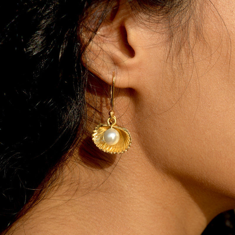 Clams Earrings | Gold Plated