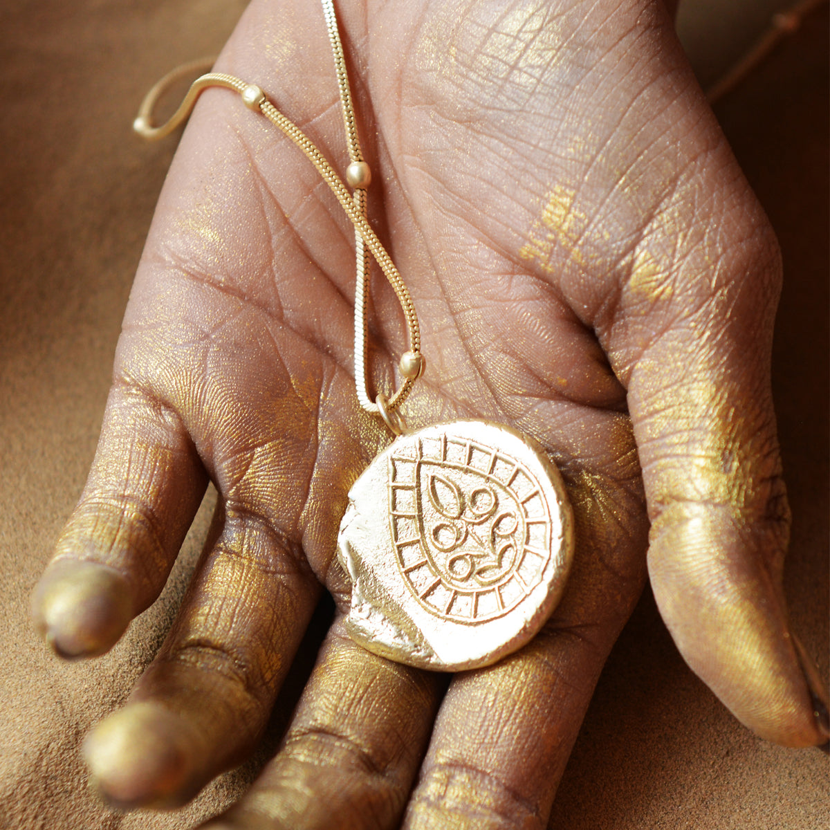 Fossil Pendent L1