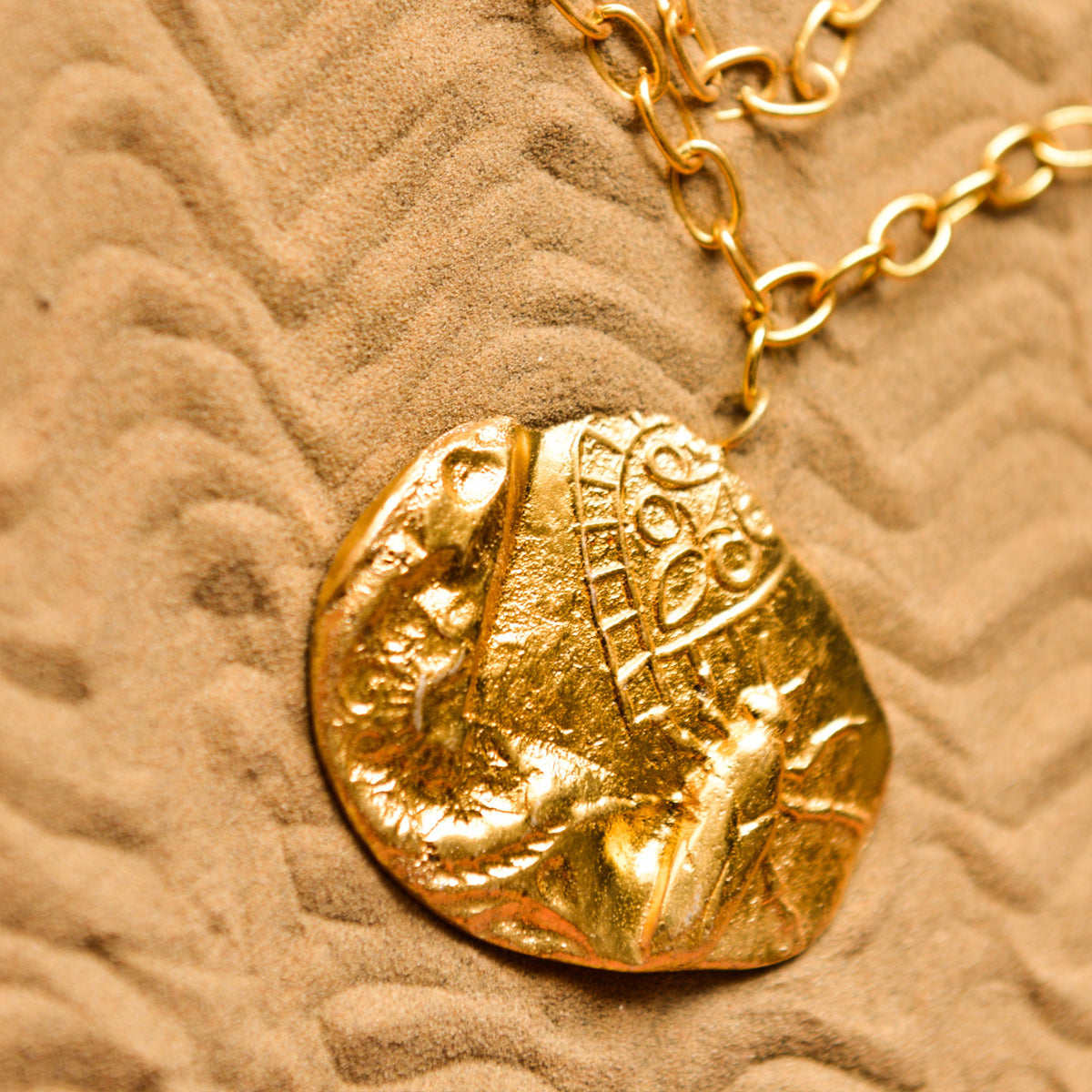 Fossil Shackle 3 Necklace