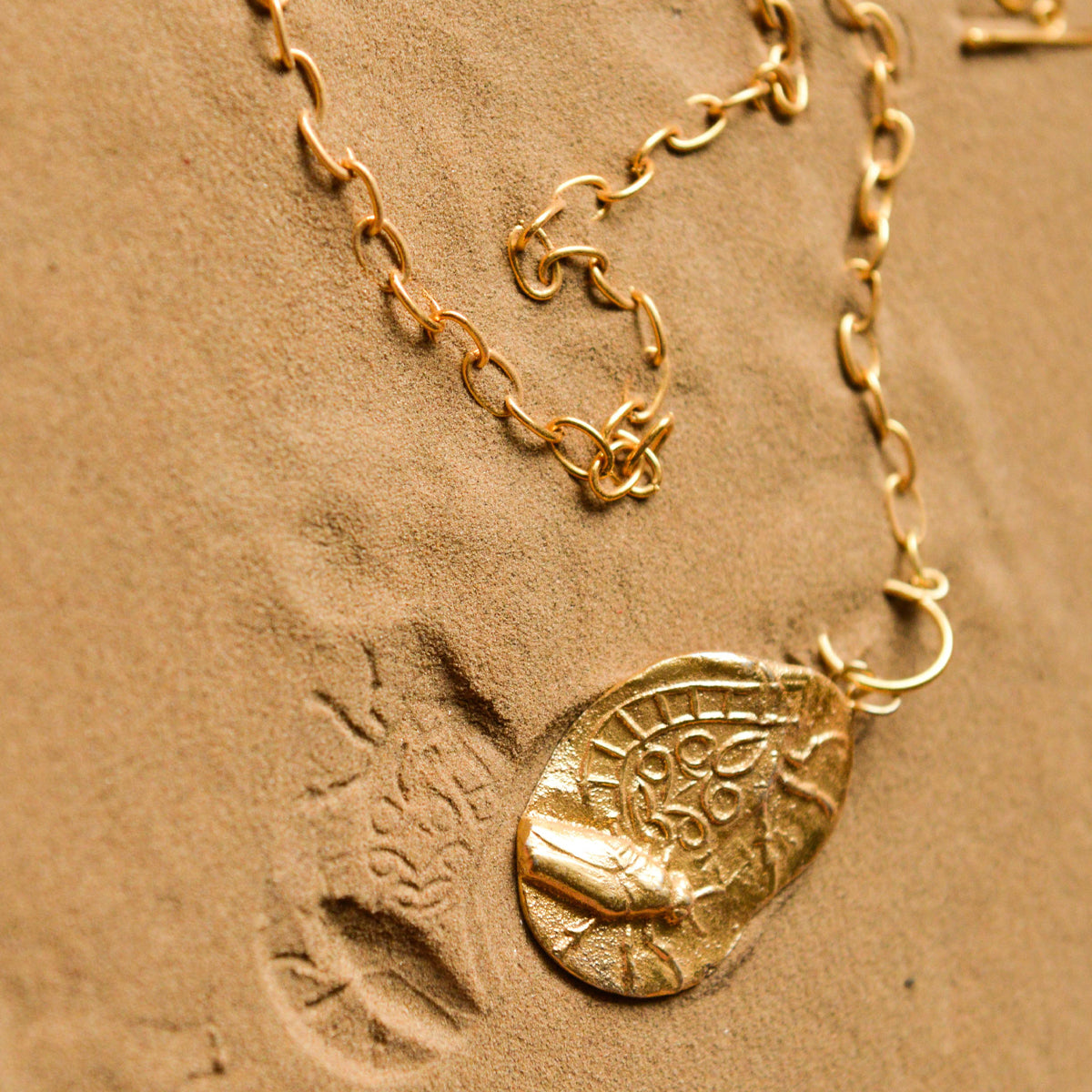Fossil Shackle 4 Necklace