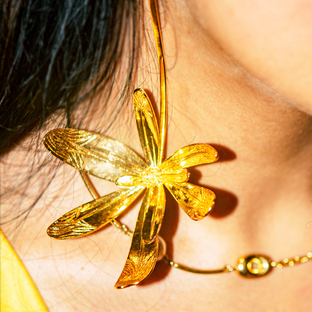 Fiore Dangler Gold