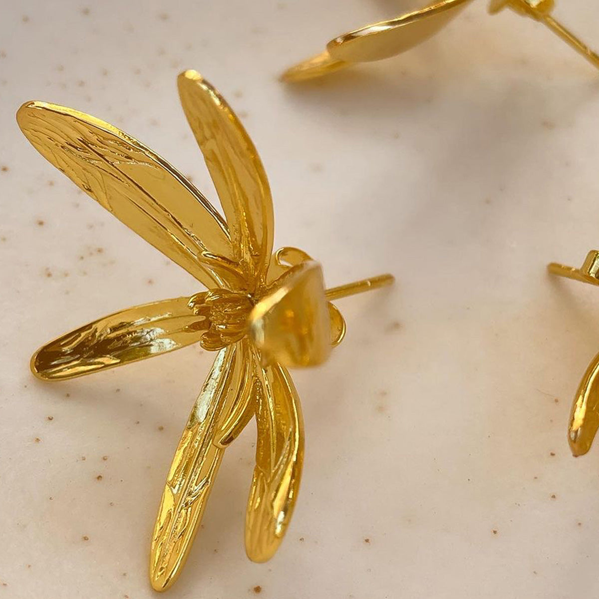 Fiore Studs Gold