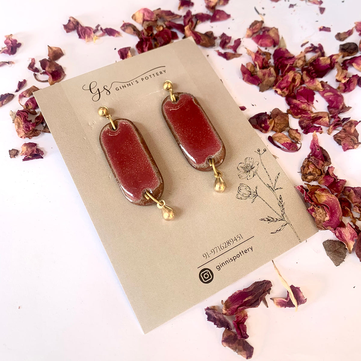 Red Oval Stud With Brass Hangings