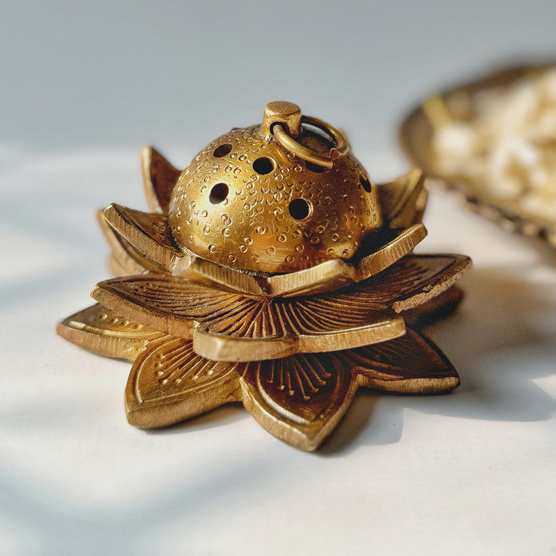 Lotus Brass Dhoop Daani | 1.5 Inch