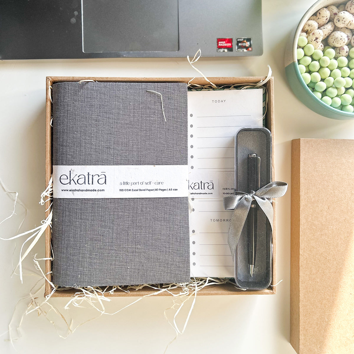 Sustainable Productivity Gift hamper by Ekatra - Solid Grey