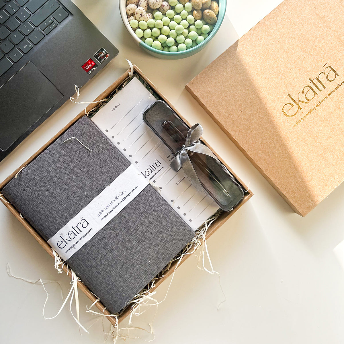 Sustainable Productivity Gift hamper by Ekatra - Solid Grey