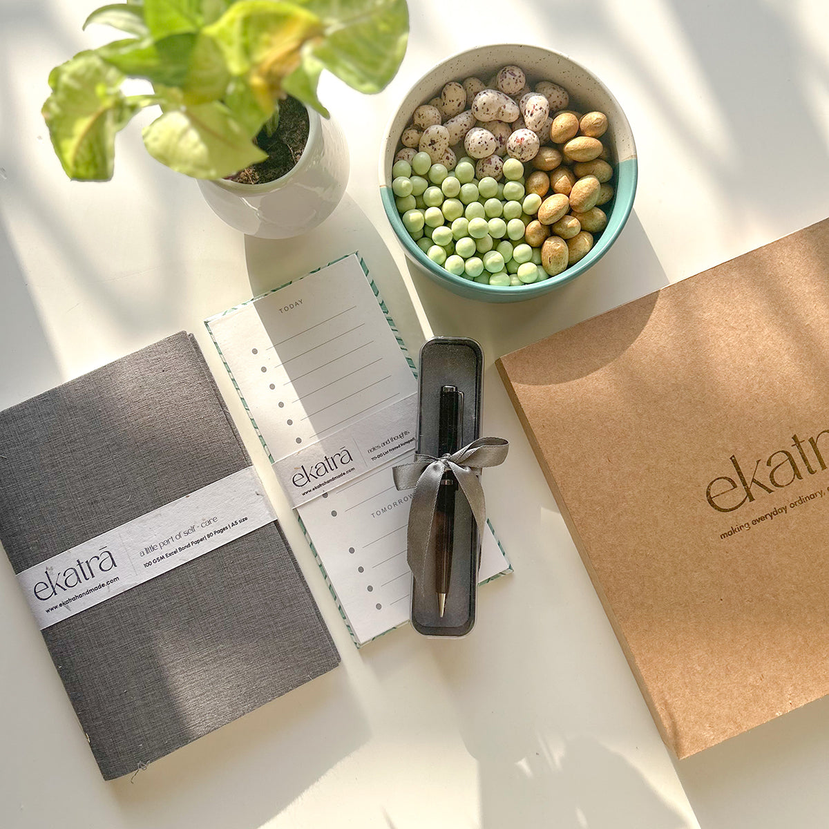 Sustainable Productivity Gift hamper by Ekatra - Solid Grey