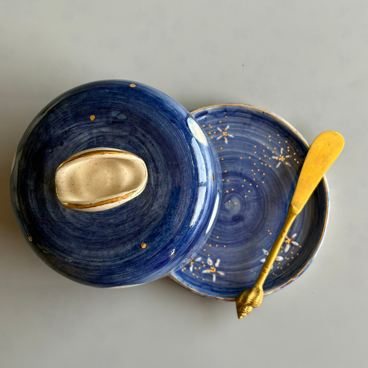 Jasmine Butter Dish - Blue & White