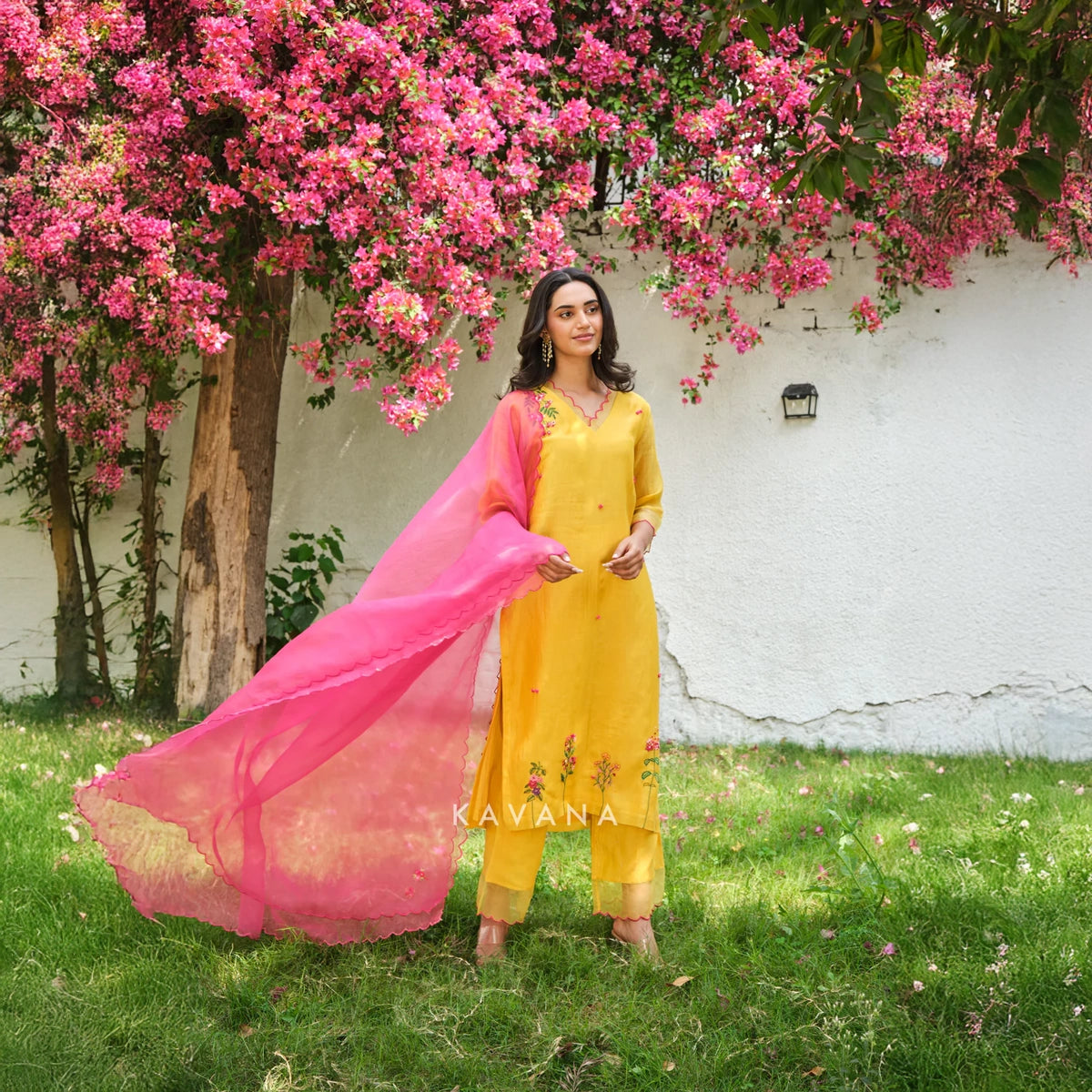 Aamras Chanderi Kurta Set