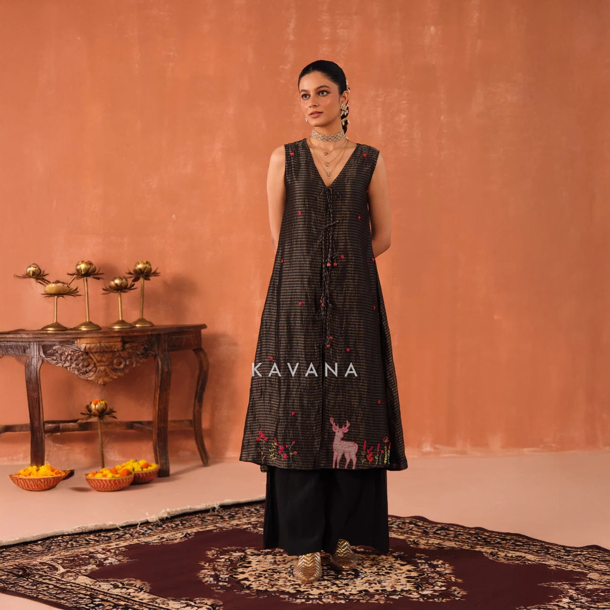 Paavni Chanderi Kurta Set