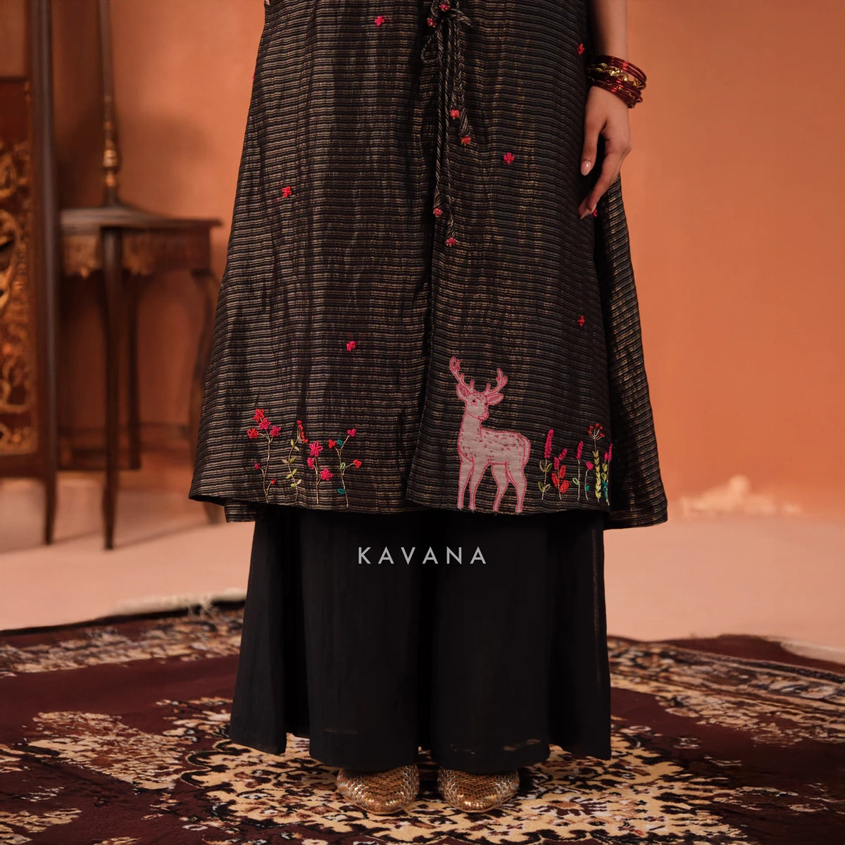 Paavni Chanderi Kurta Set