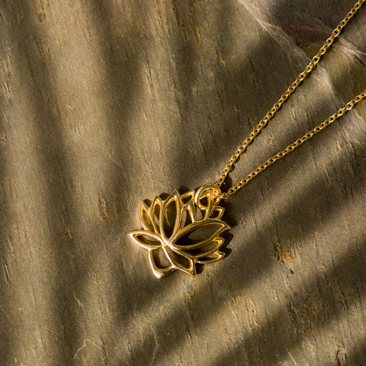 Lotus Pema Necklace