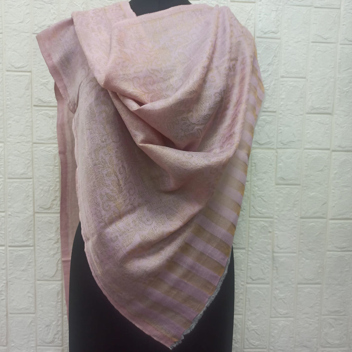Pink Woven Zari Stole