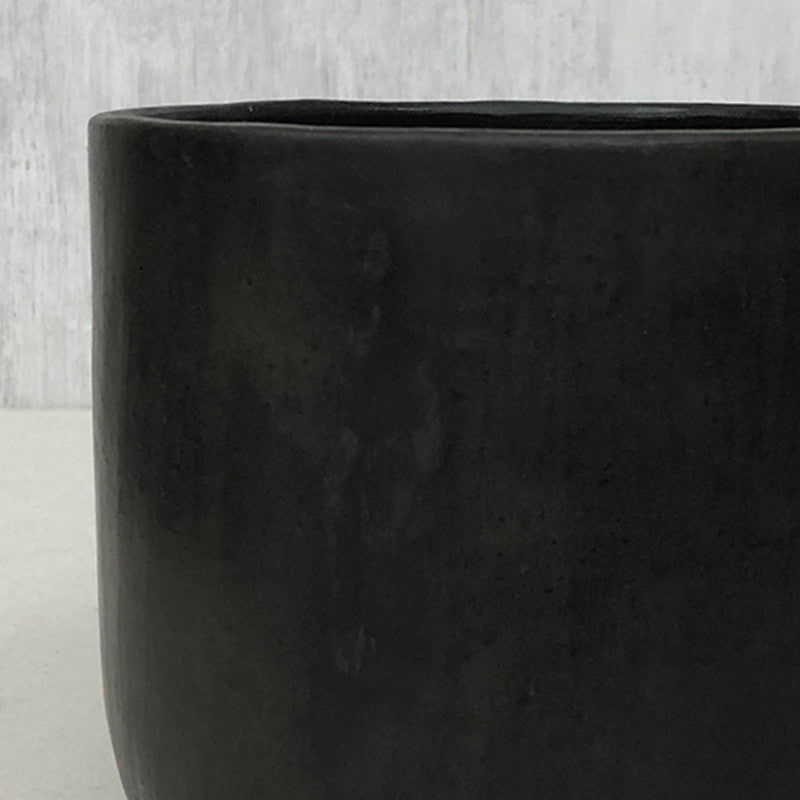 Black Pottery Planter