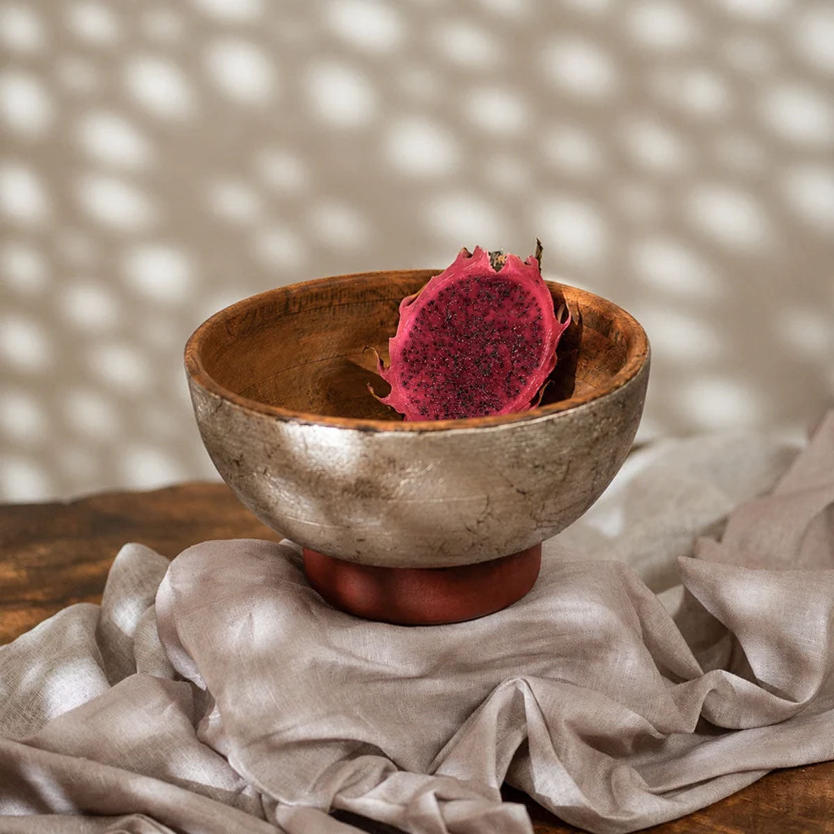 Nuri Wooden Serving Bowl | Warm White & Red | 9 Inch