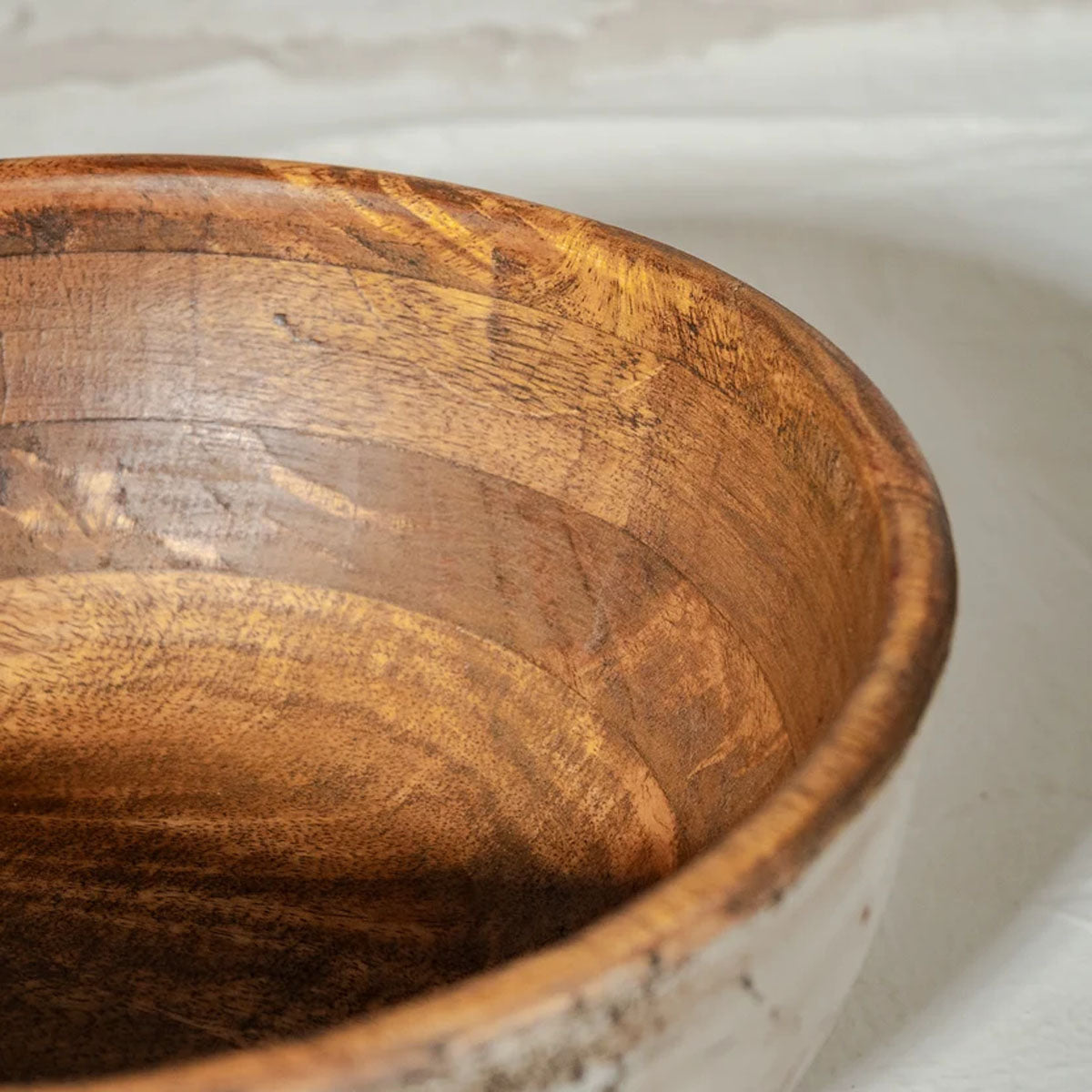 Nuri Wooden Serving Bowl | Warm White & Red | 9 Inch