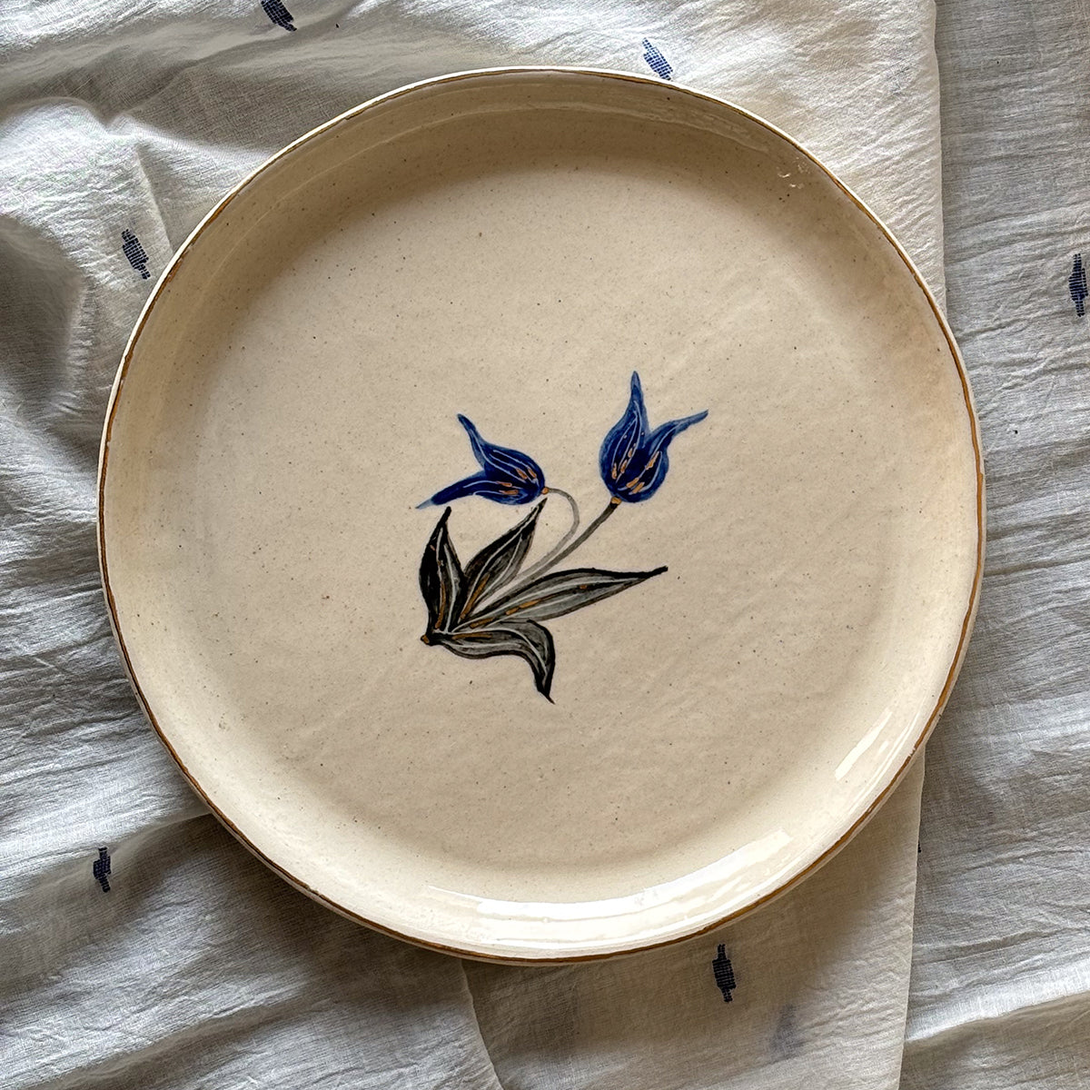 Handpainted 7" Plate | Tulip | Finished with 22 Carat Gold