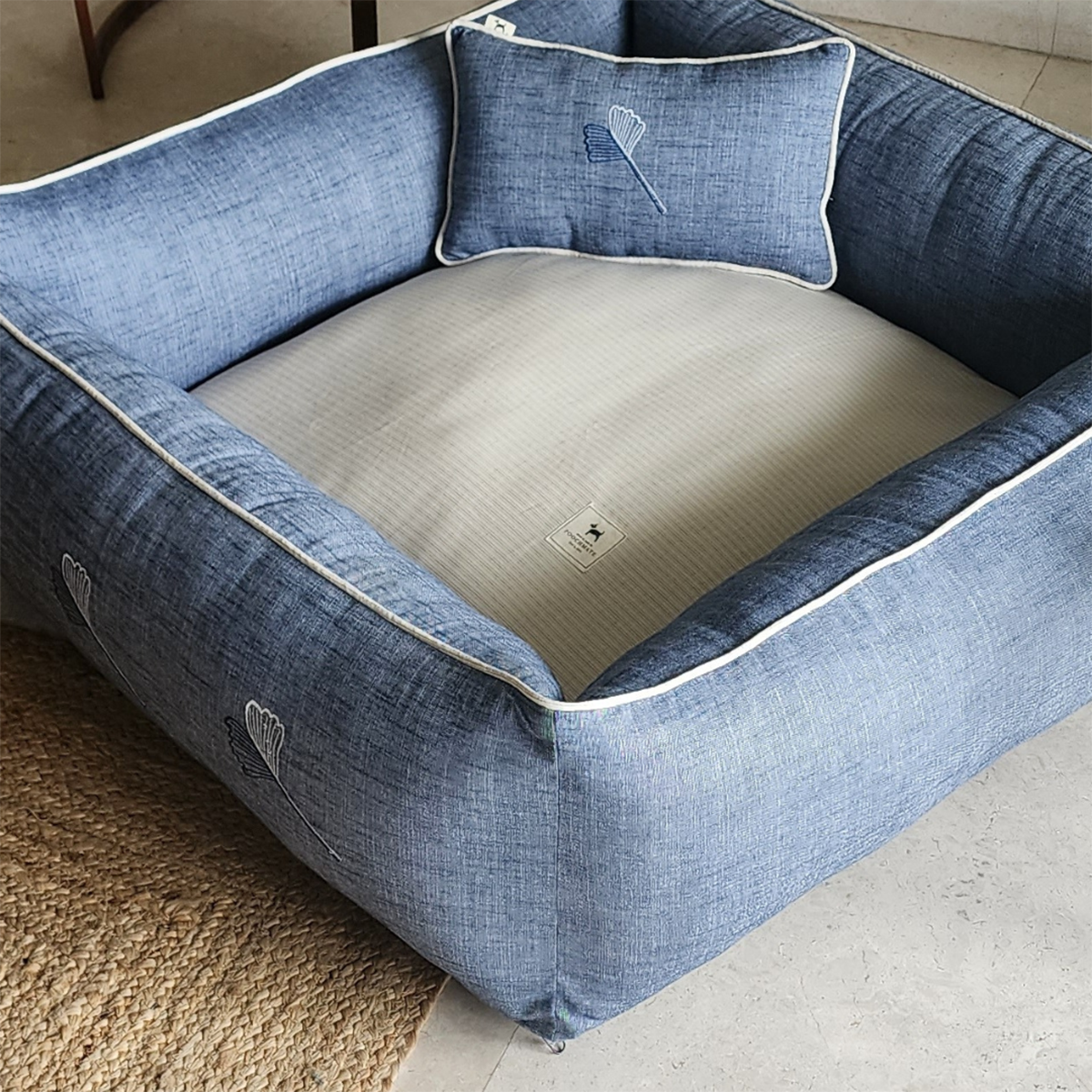 Linen Dog Bed | Medium