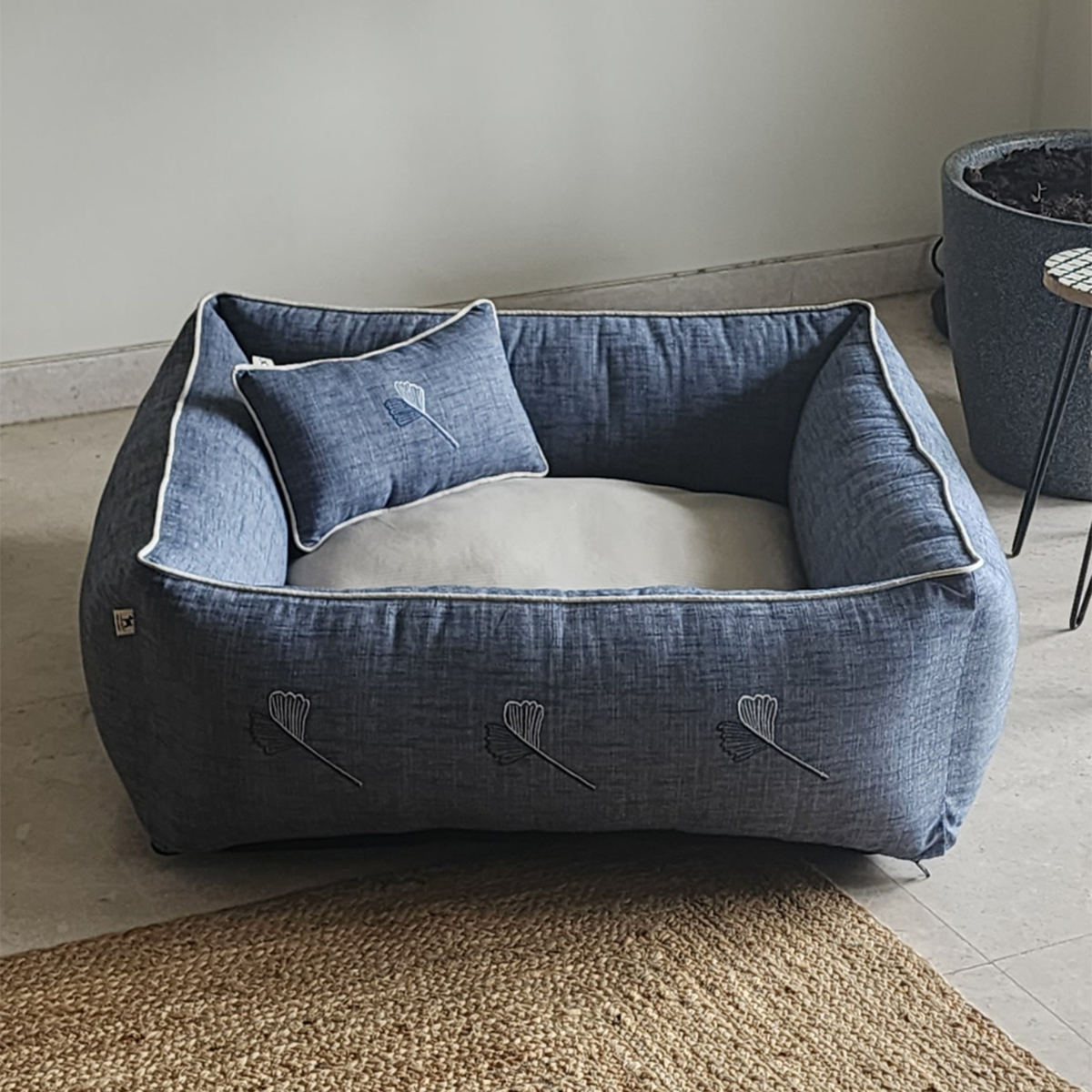 Linen Dog Bed | Medium