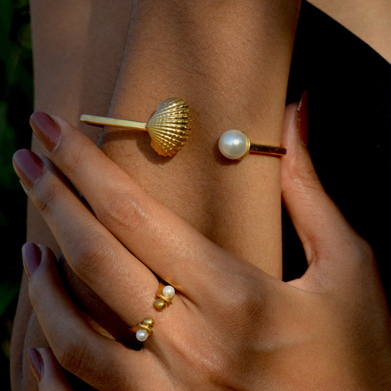 Shell Pearl Ring | Gold Plated