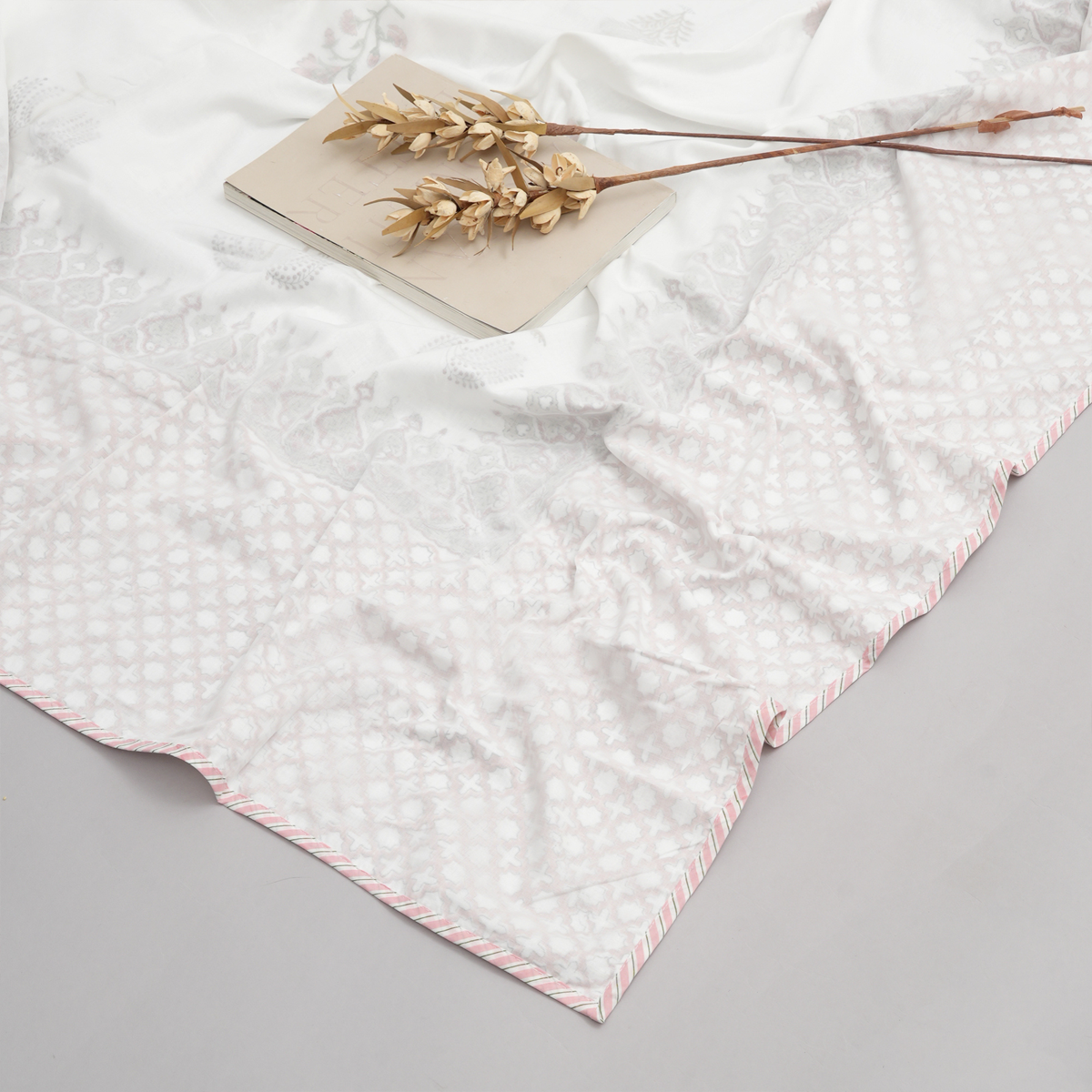 Floral Hues Muslin Dohar (P)