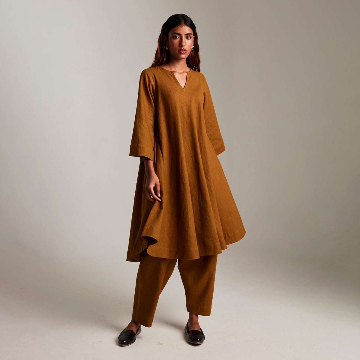 Olive Co-Linen Pheran Kurta Set