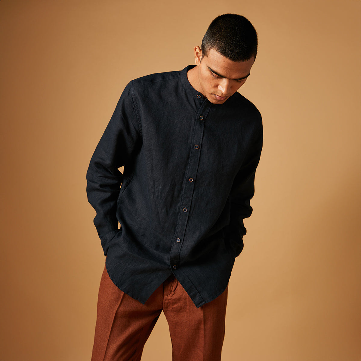 Kohl Linen Band Collar Shirt