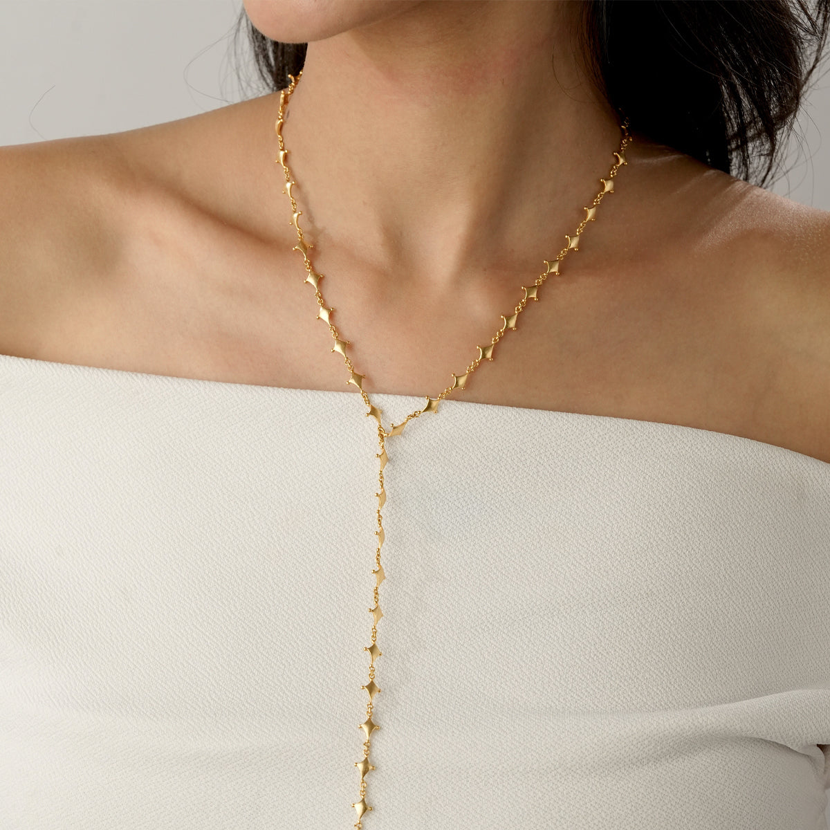 Cressida Neckpiece