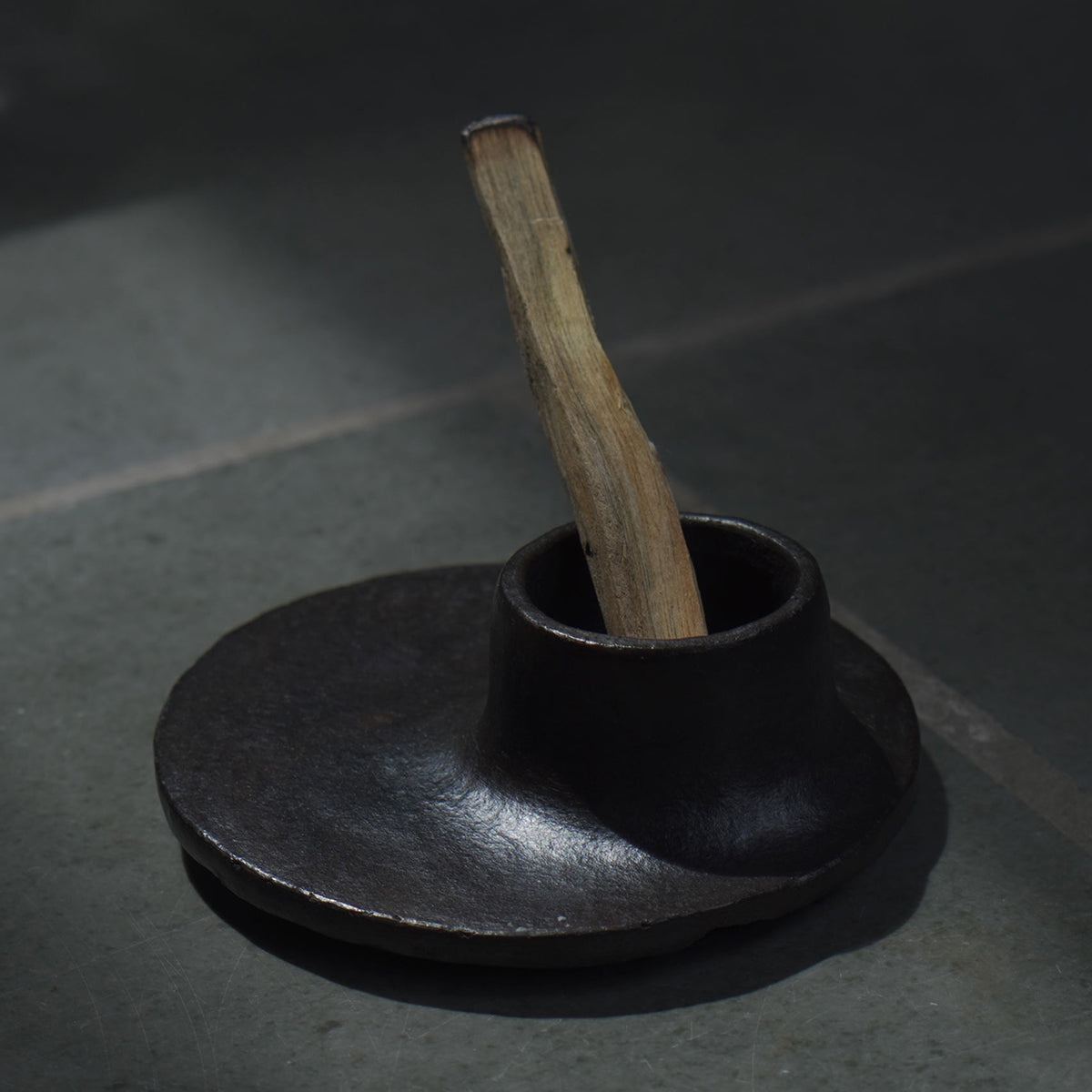 Dhuna Incense Holder