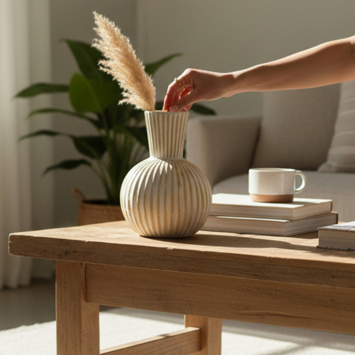 Sandbar Willow Vase